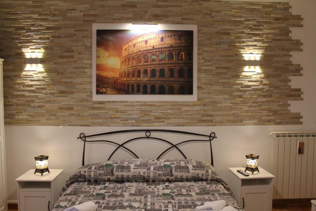 Apartment 50 Passi Colosseo Rom